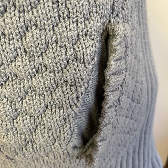 Vintage Calvin Klein Sweater - Picture 2 of 6